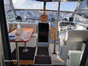 Bateau au bassin des lumières