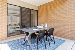 Modern Clyde House Smart TV*Dryer