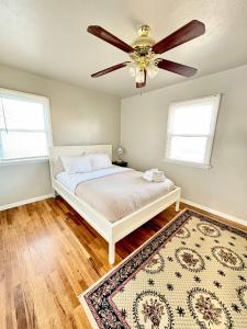 Historic 2 bedroom home in Old Town-main floor