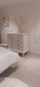 Charming & Cosy Double Room with Balcony in Wembley - Walking Distance to Wembley Stadium!