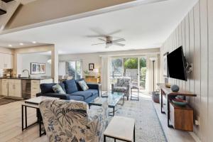 2134 Beachwood