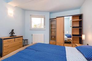 Apartments with a parking space Opatija - 24005