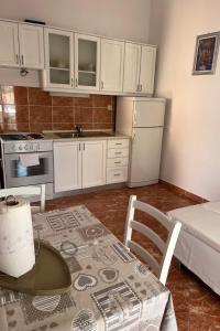 Seaside secluded apartments Kanica, Rogoznica - 24043