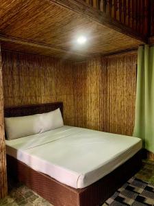 Big Deluxe - Appleton Little Paradise Beach Resort & Restaurant