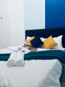 Batu Pahat Santorini 3 rooms 2 bath rooms