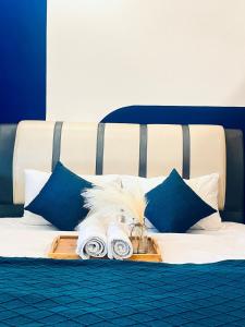Batu Pahat Santorini 3 rooms 2 bath rooms