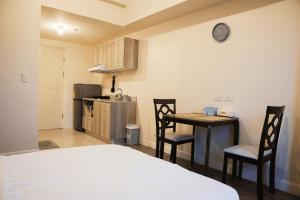 Lilos Crib Grand Residences