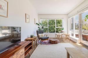 Auburn & Ivy - Scandi Charm off Burwood Road