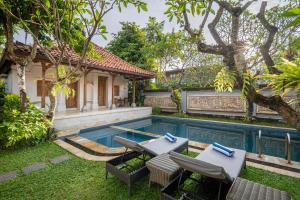 Puri Kedaton Batujimbar Sanur