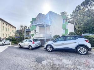 Appartements Studio renove avec terrasse, proche des Thermes et du centre ville, Lamalou-les-Bains - FR-1-451-61 : photos des chambres