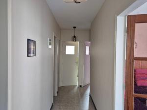 Maisons de vacances Maison a 50m de la plage, 3 chambres, jardin cloture, ideale en famille! - FR-1-482-85 : photos des chambres