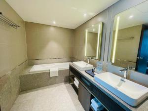 Grand Anara Airport Hotel