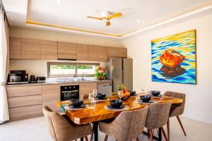 3 Bed Pool Villa Near The Beach - KBR29