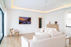 Brand New 3 bed Sea View Villa - KBR31