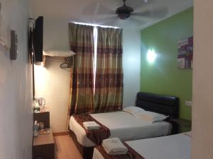 Gold star Kemaman
