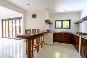 9 Bedroom Villa Vista Seminyak