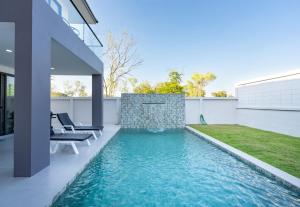 Luxury Executive 5 Bedroom Pool Villa in Jomtien - J5