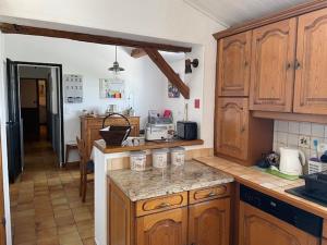 Maison Confortable Noirmoutier pour 6 Pers, Jardin Clôturé - FR-1-823-11