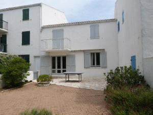Appartements A 200m de la plage, appart. avec jardin pour 4 pers., animaux et parking admis - FR-1-823-20 : Appartement
