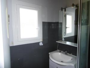 Maison de charme 45 pers, proche plage & commerces - FR-1-823-24