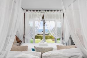 Spectacular Ocean Views 8BR Pool Villa Sawan in Patong! Relax & Play - Billiard, Table football, Gym & Sauna!