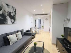 Bright & Modern 2BR Apt on Iconic Chapel Street