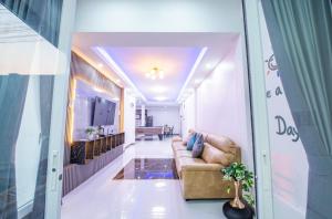 3 Bedroom Pool Villa Royal Park Village Pattaya