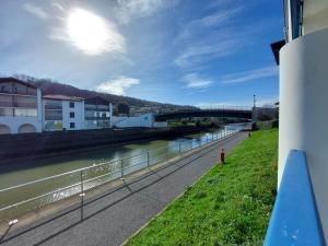 Appartements Charmant T2 avec piscine a 2 min de la plage - FR-1-239-1104 : Appartement