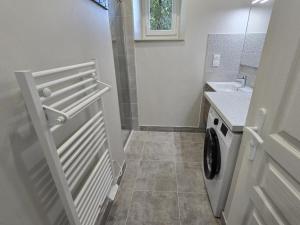 Maison à la campagne avec terrasse, animaux acceptés - FR-1-616-467