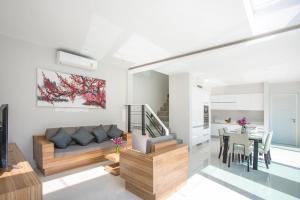 Private 4BR Pool Villa Skylight with Stunning Views of Kamala Green Hills