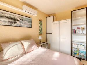 T3 Climatisé avec Parking, Proche Plage - FR-1-816-25