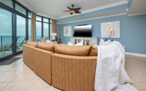 Phoenix West 2105 condo