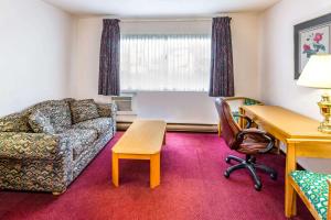 Howard Johnson by Wyndham Fort St. John