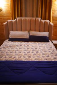 La Cabana, The Wooden Cottage with Private Pool