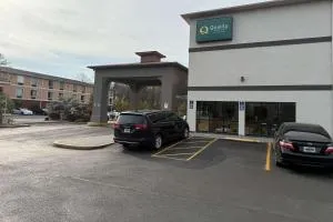 Quality Inn & Suites - 比洛克西