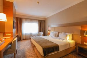 Double Room room in Tugcan Hotel