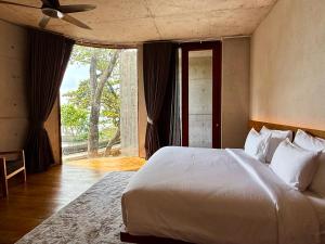 Vows Villa Beachfront