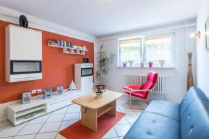 Große Wohnung mit Parkplatz Garten und Terrasse