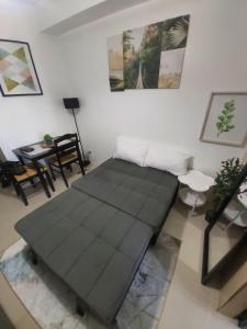 Minamalist modern Condo with Chic touches "Stenna"