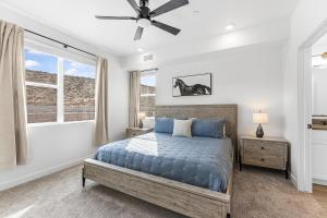 Starlight Crossing condo