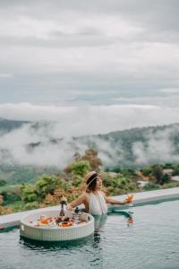 เดอะเฌอร์ โฮมสเตย์-The Sher