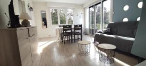 Appartements Idealement situe, tout a pied, 60m2 : photos des chambres