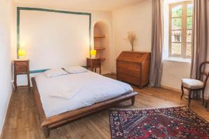 Maisons de vacances Domaine du Roc Gites 34 personnes : photos des chambres