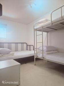 Mamas and Papas Guesthouse and Apartments in Seoul