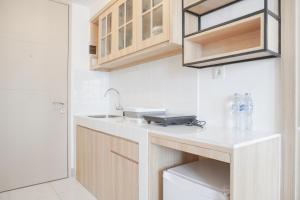 Fancy Designed Studio Room at Tokyo Riverside PIK 2 Apartment By Travelio