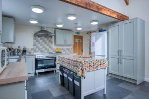 Bunk House - 4 Bedroom - Llangennith