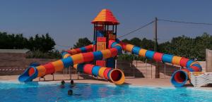 Campings Camping paradis les pins : photos des chambres