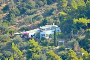 Luxury & sustainable villa on the sea - Aghios Petros Alonissos