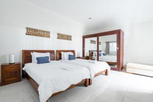 14 Bedroom Villa Vista Seminyak