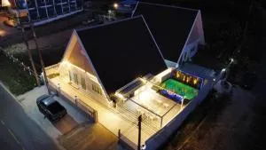 อันดาพูลวิลล่าสัตหีบ สไตล์ยุโรป - Ban Tao Than